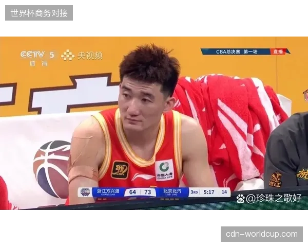 广厦后场核心孙铭徽状态低迷，导致胡金秋在内线得到的呼应和支持严重不足